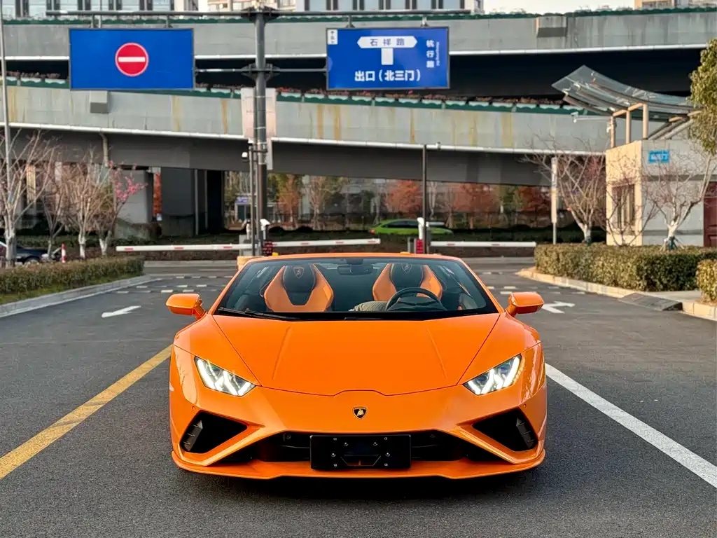 Lamborghini Huracán 2023