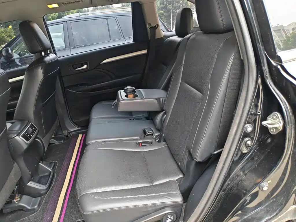 Toyota Highlander — миниатюра 13