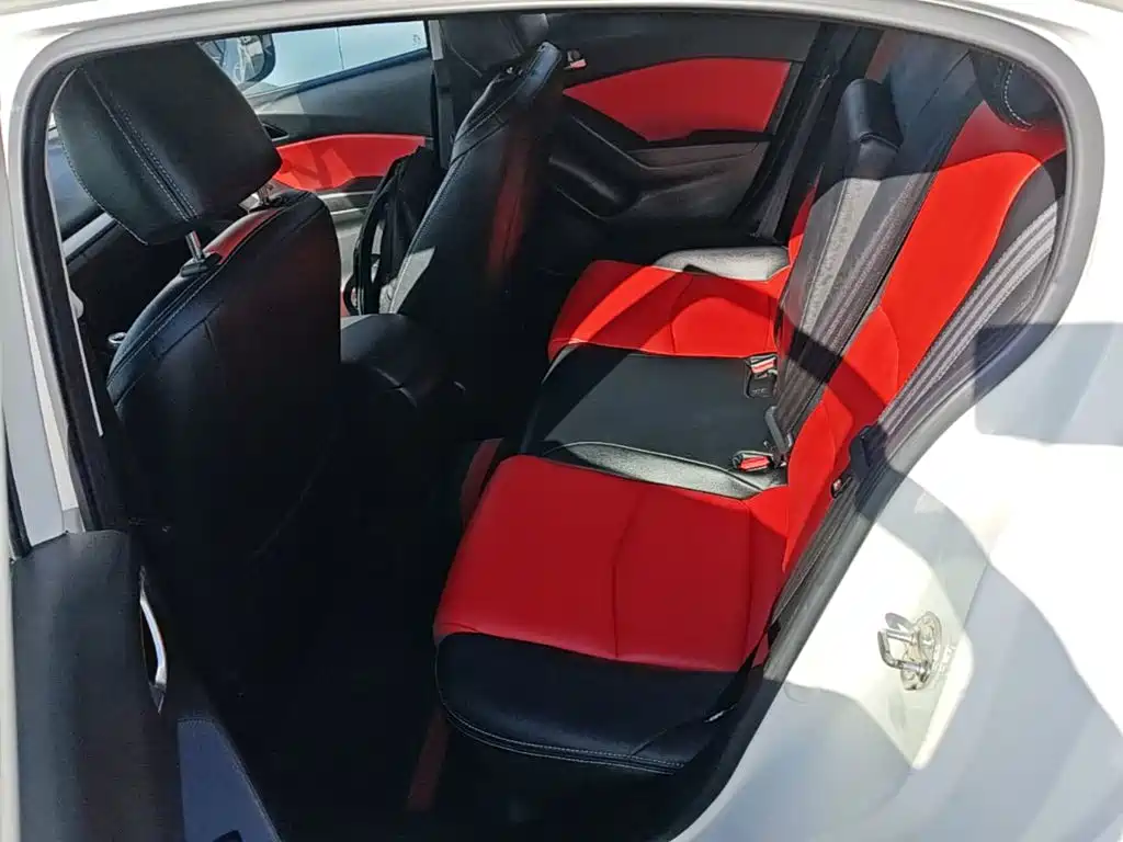Mazda 3 Axela — миниатюра 17