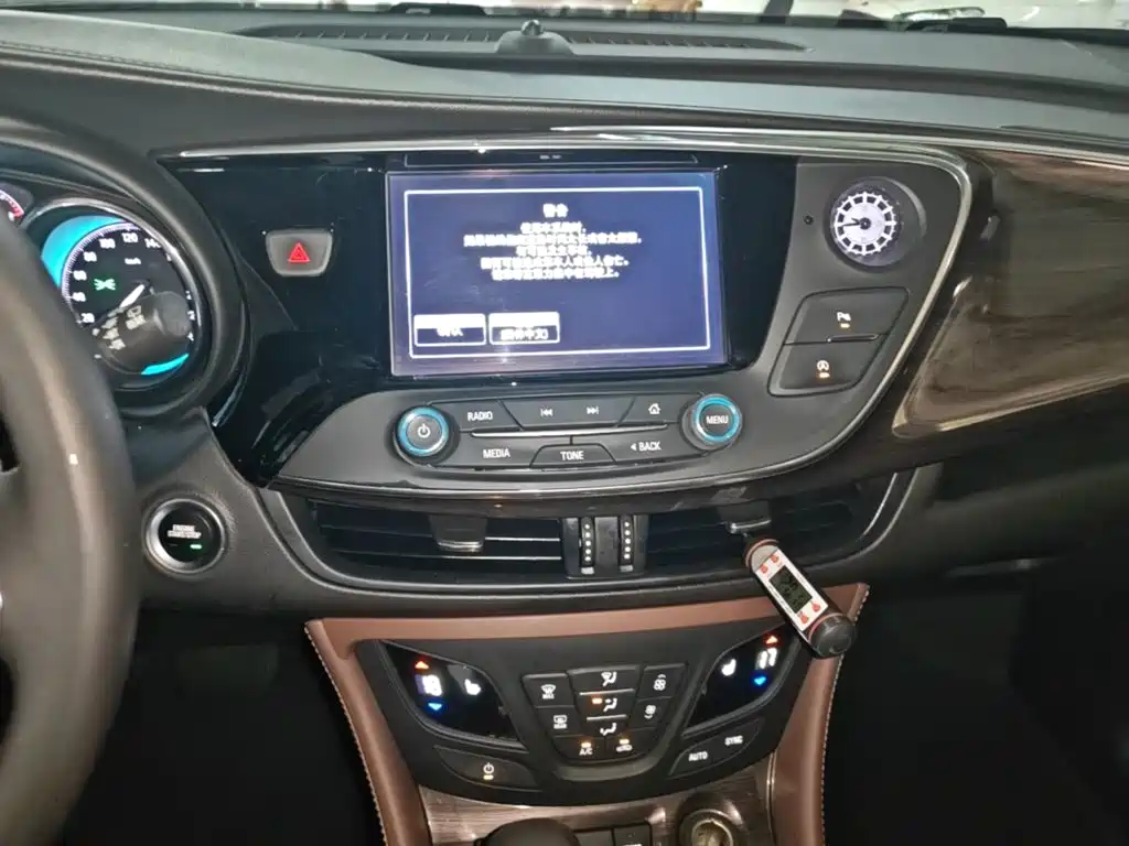 Buick Envision Plus — миниатюра 13