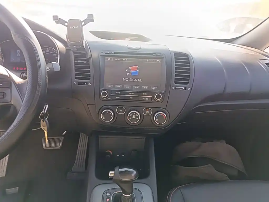 Kia K3 — миниатюра 13