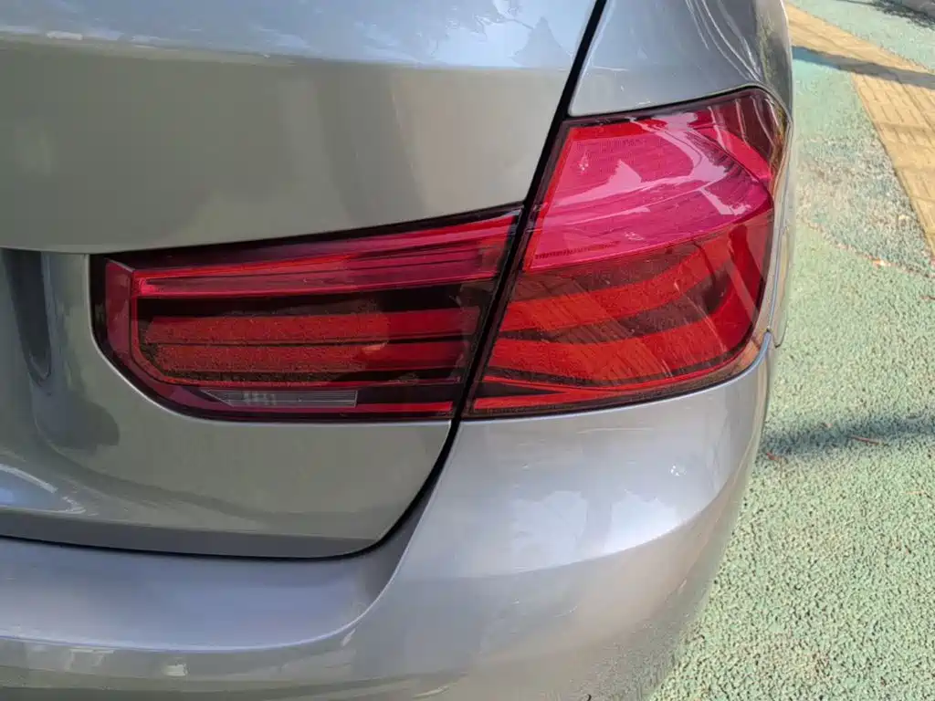 BMW 3 Series — миниатюра 8