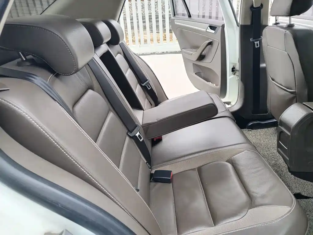 Volkswagen Bora — миниатюра 14