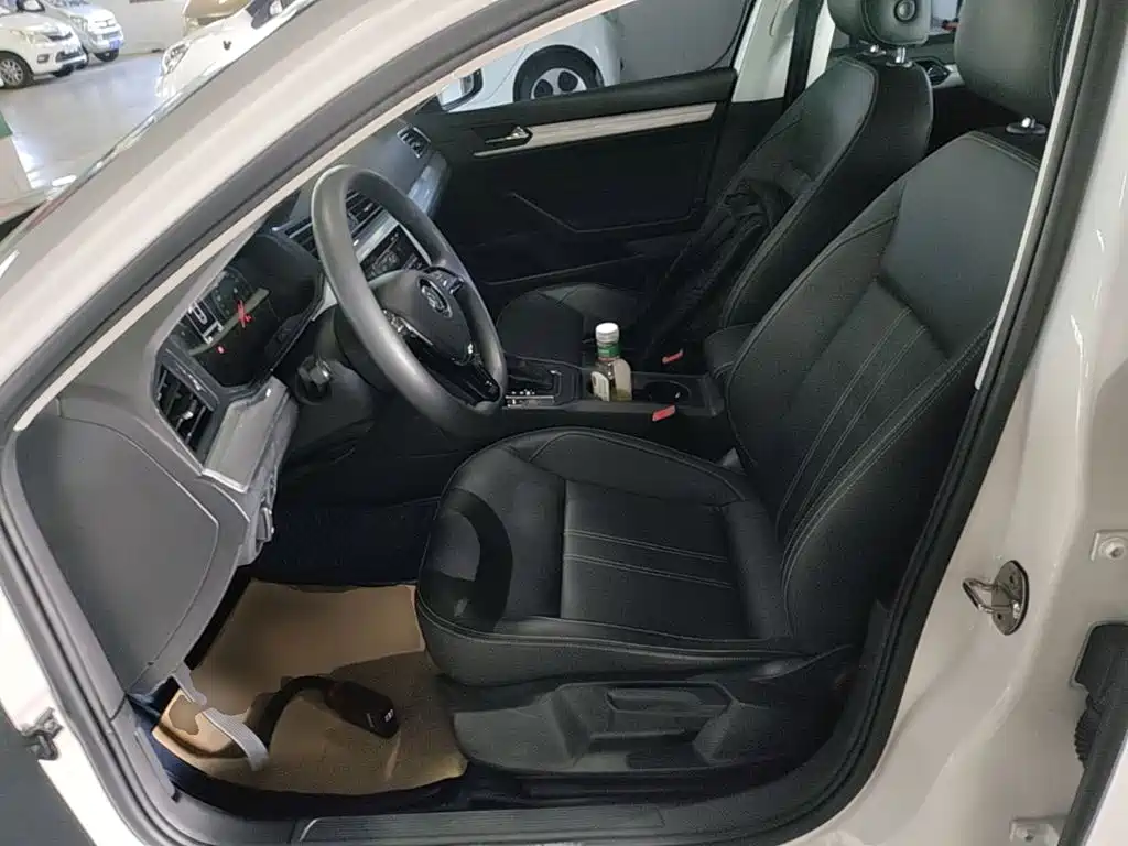 Volkswagen Lamando — миниатюра 15