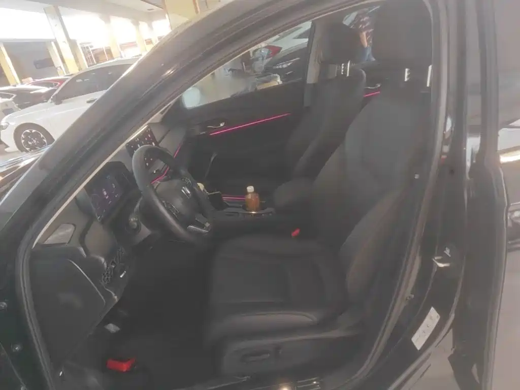 Honda Accord — миниатюра 15