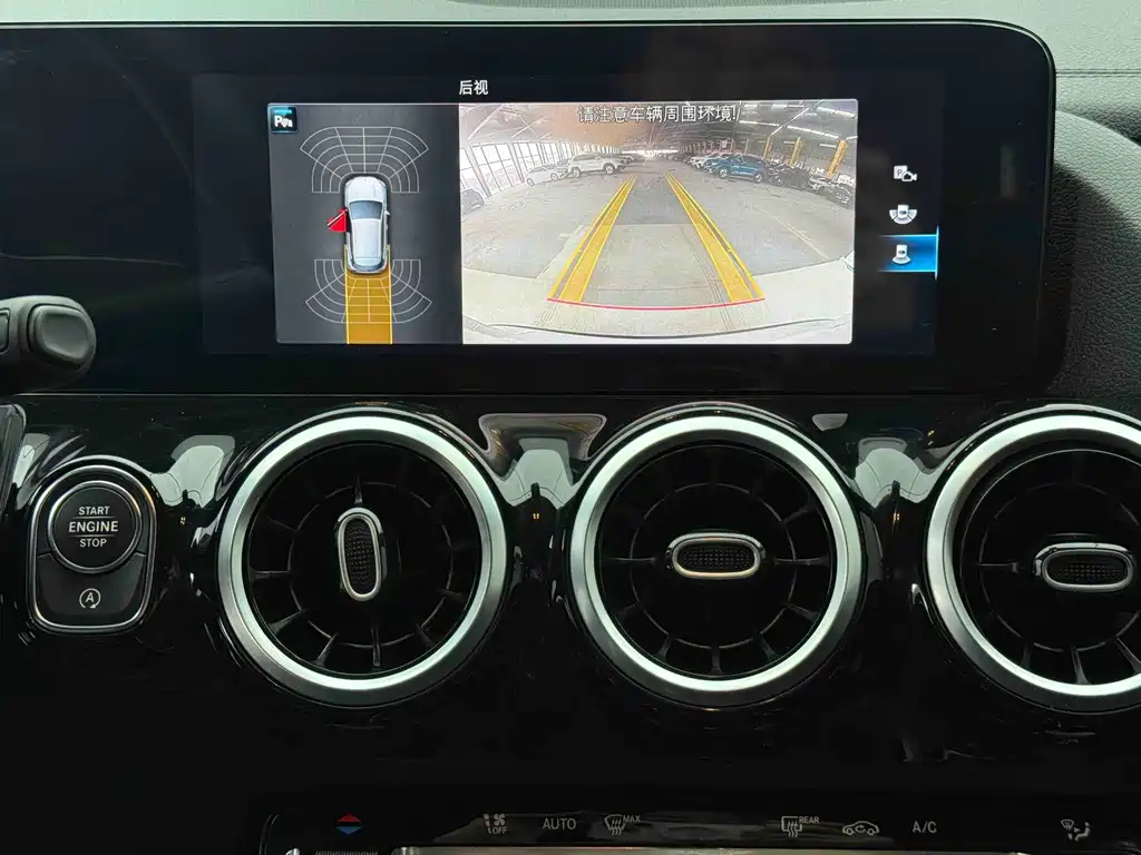 Mercedes-Benz GLA — миниатюра 17