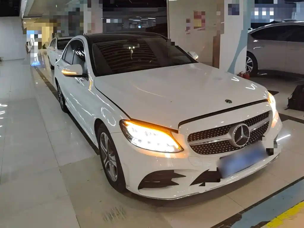 Mercedes-Benz C-Class — миниатюра 4