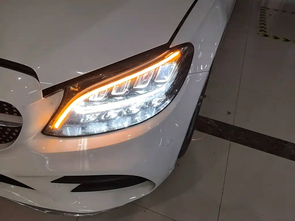 Mercedes-Benz C-Class — миниатюра 24