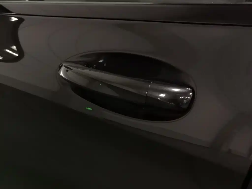 Mercedes-Benz C-Class — миниатюра 18