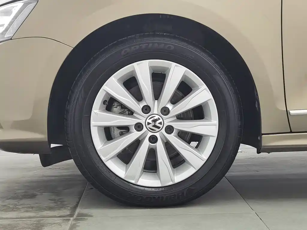 Volkswagen Sagitar — миниатюра 17