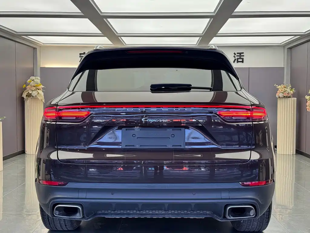 Porsche Cayenne — миниатюра 13