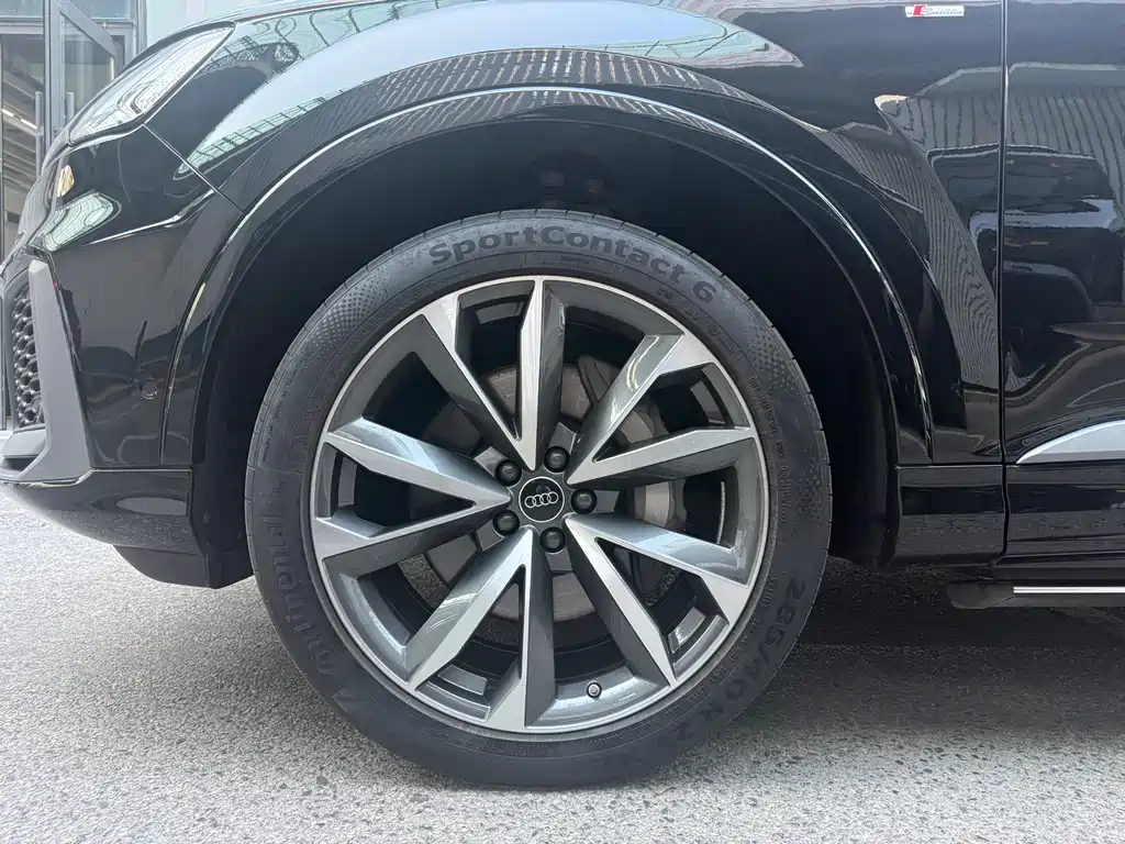 Audi Q7 — миниатюра 4