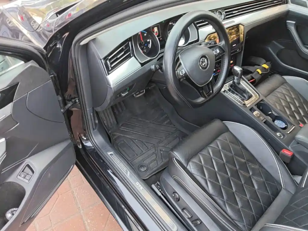 Volkswagen Magotan PHEV — миниатюра 16