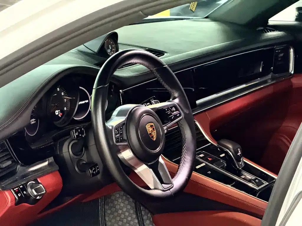 Porsche Panamera — миниатюра 6