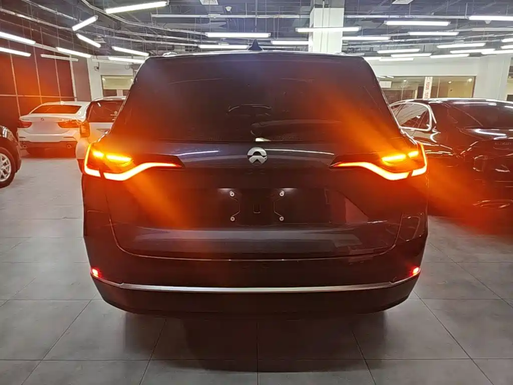NIO ES8 — миниатюра 6