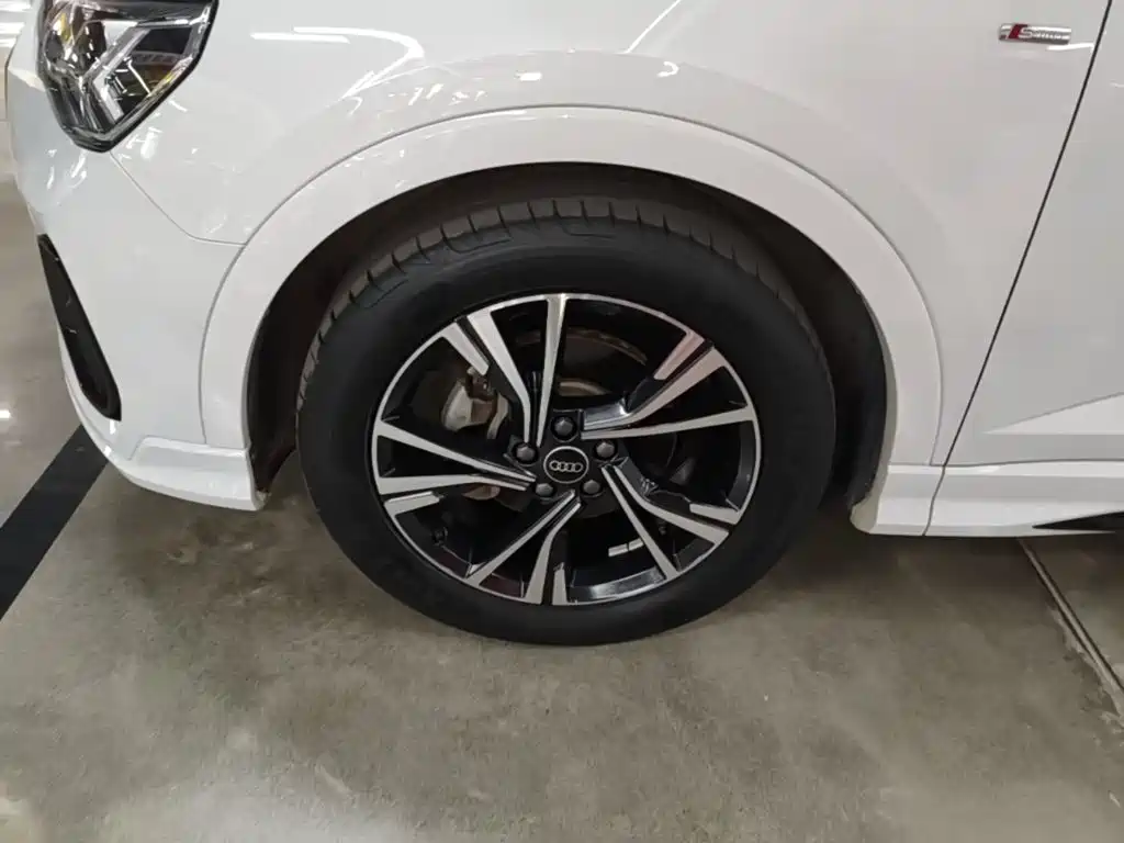 Audi Q3 Sportback — миниатюра 23