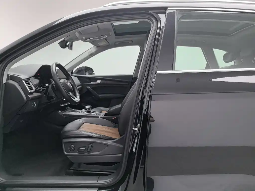 Audi Q5L — миниатюра 10