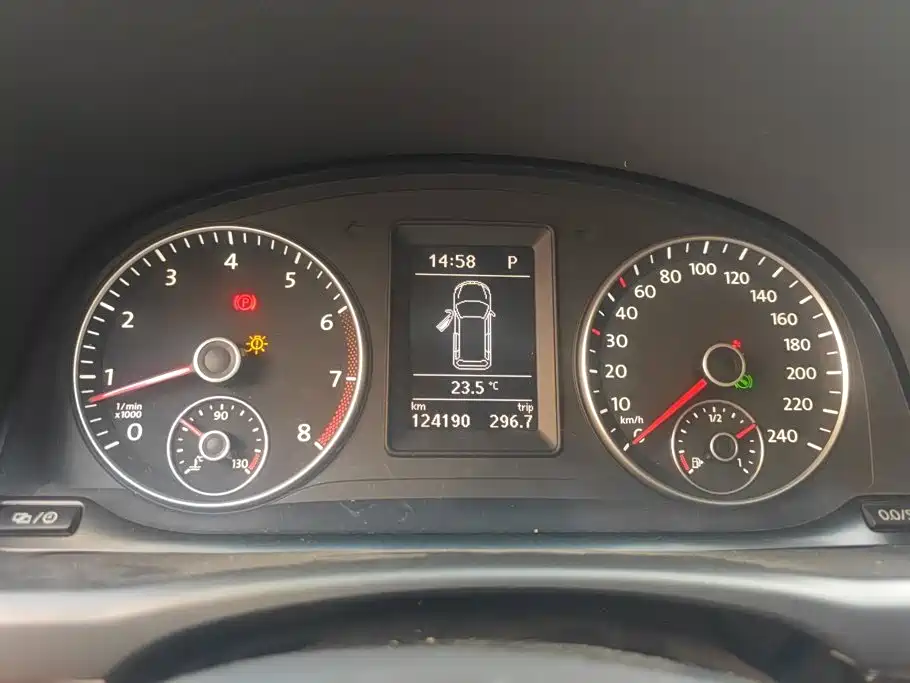 Volkswagen Touran — миниатюра 14
