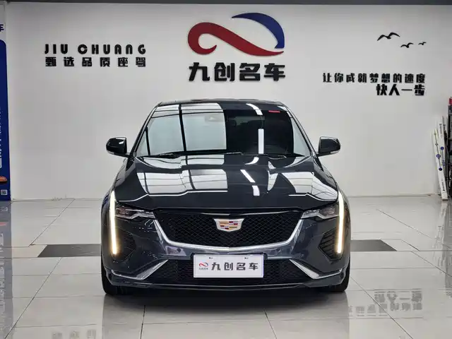 CADILLAC  CT4 2020