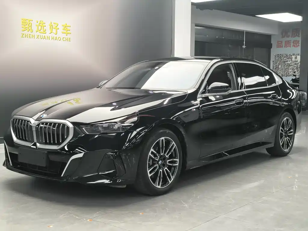 BMW 5 Series 2024