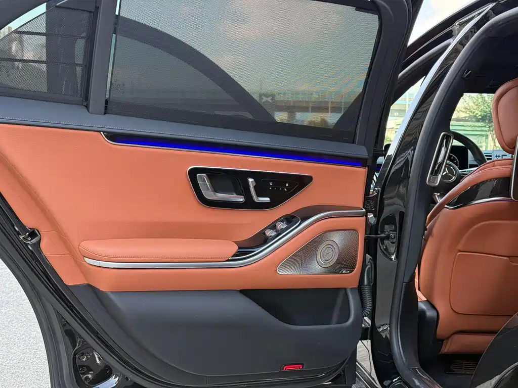 Mercedes-Benz S-Class — миниатюра 8