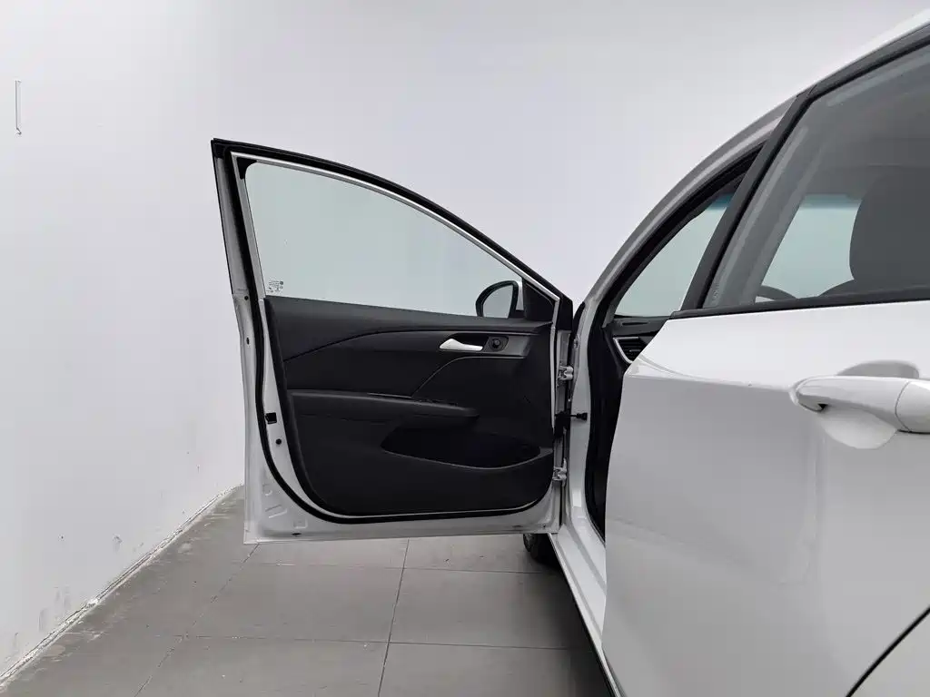 Chevrolet Cavalier — миниатюра 8