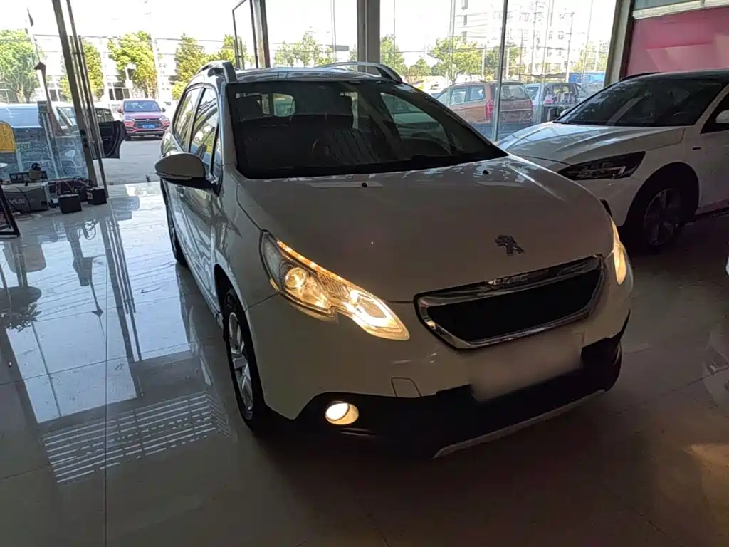 Peugeot 2008 — миниатюра 4