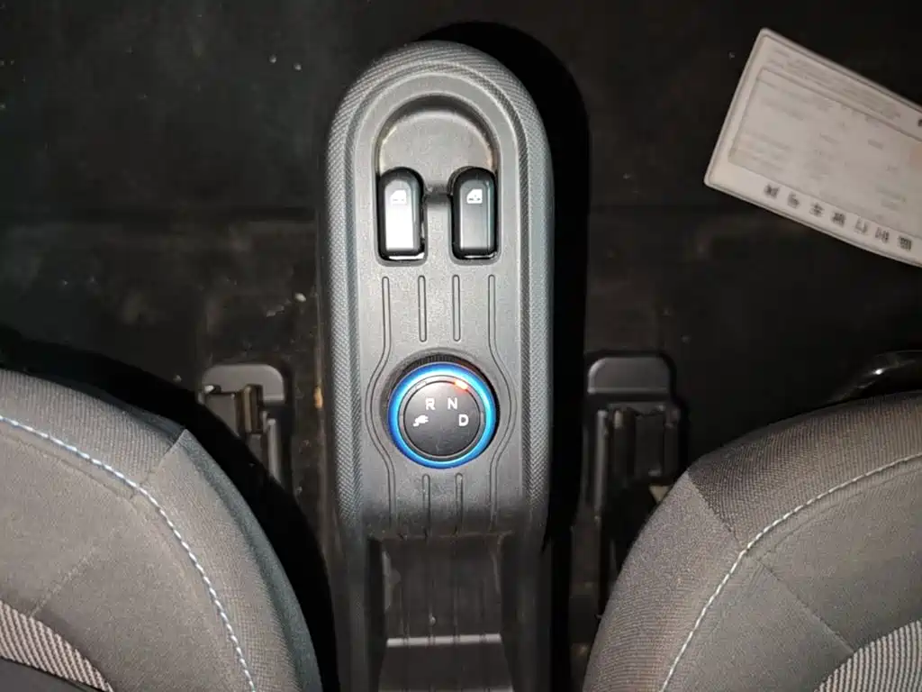 Wuling MINIEV — миниатюра 14