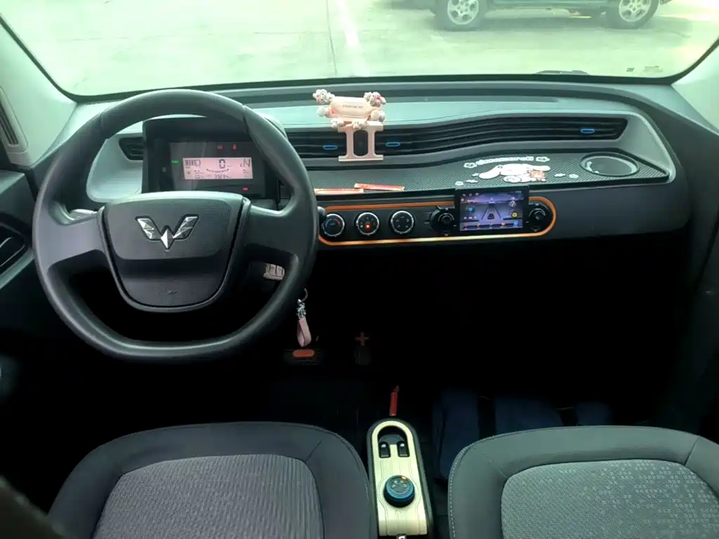 Wuling MINIEV — миниатюра 10
