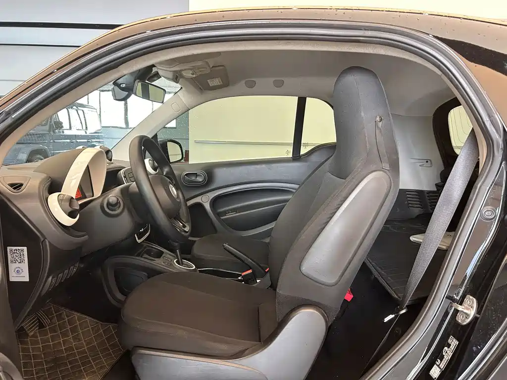 smart Smart Fortwo — миниатюра 11