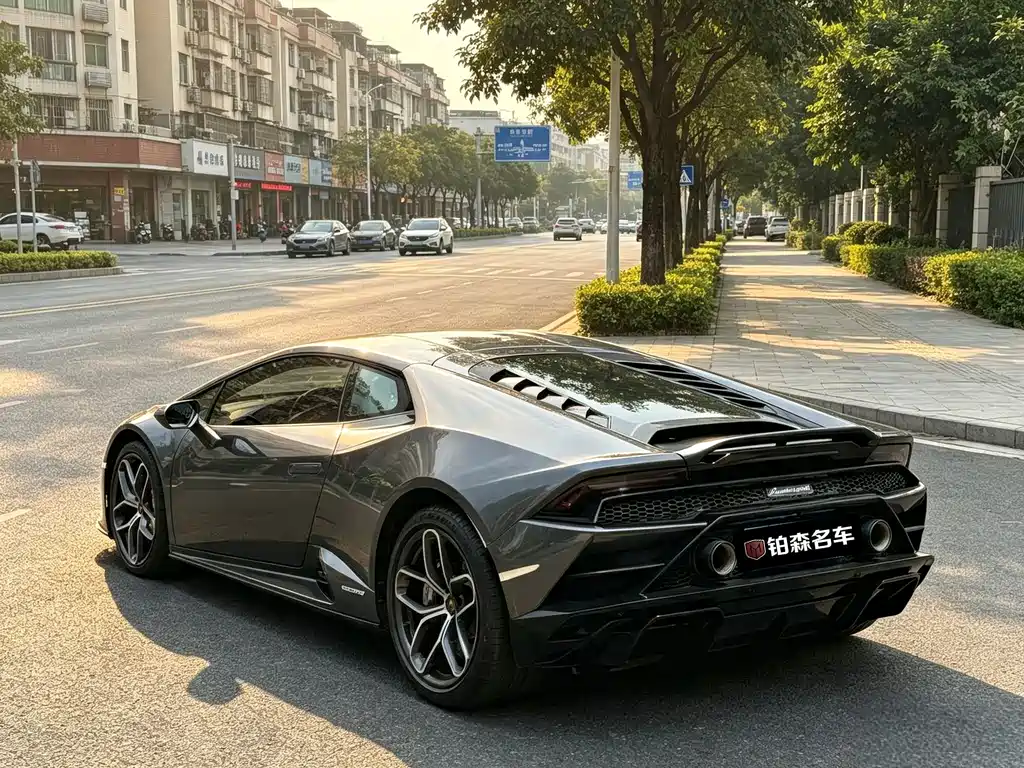 Lamborghini Huracán — миниатюра 2