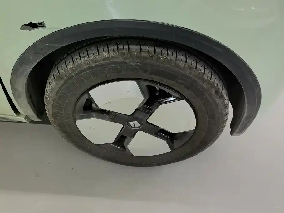 Baojun KiWi EV — миниатюра 6