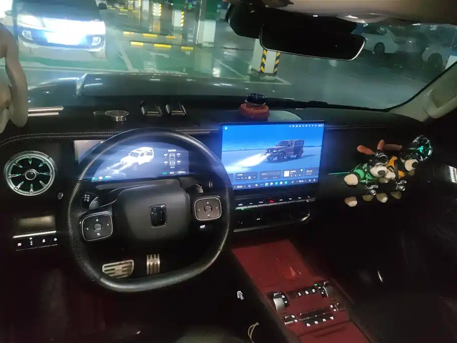 TANK TANK 300 NEW ENERGY