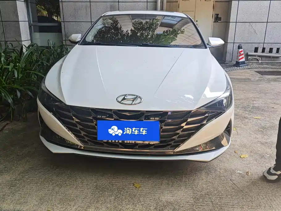 Hyundai Elantra — миниатюра 2