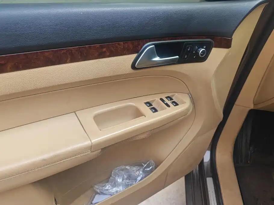 Volkswagen Touran — миниатюра 7