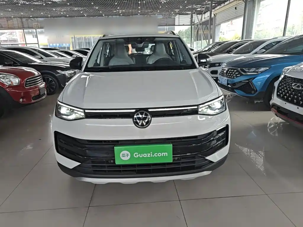 Volkswagen Tharu — миниатюра 3