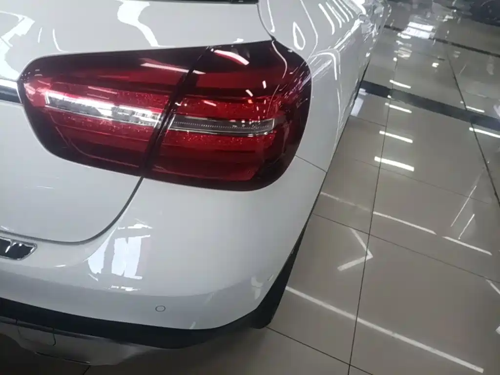 Mercedes-Benz GLA — миниатюра 8
