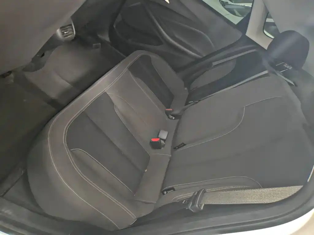 Buick Verano — миниатюра 17