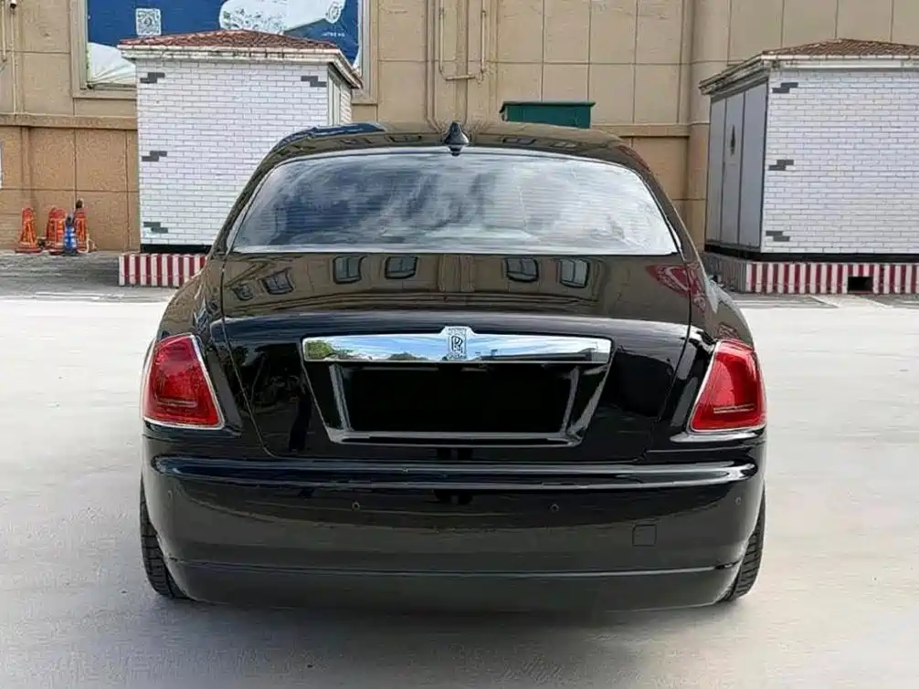 Rolls-Royce Ghost — миниатюра 6