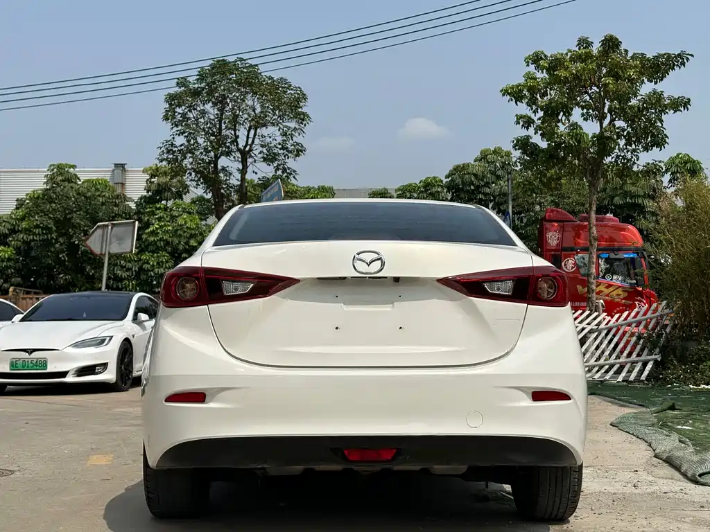 MAZDA 3 ANGKESAILA