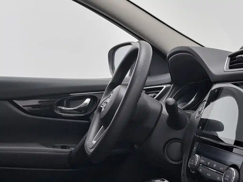 Nissan Qashqai — миниатюра 22