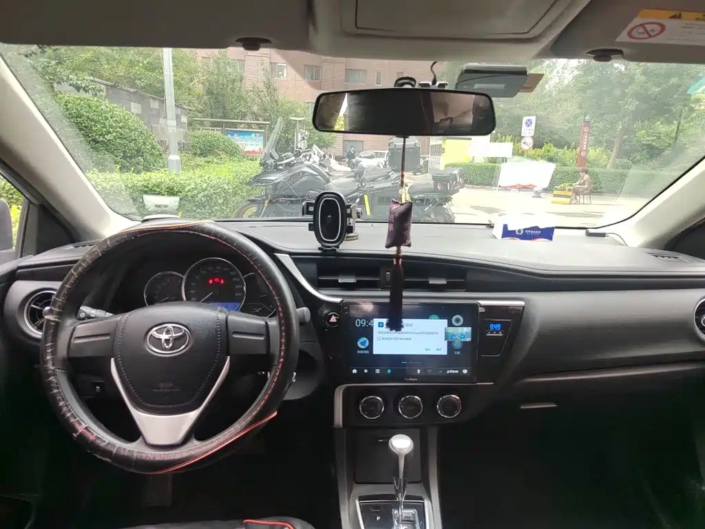 Toyota Corolla — миниатюра 13