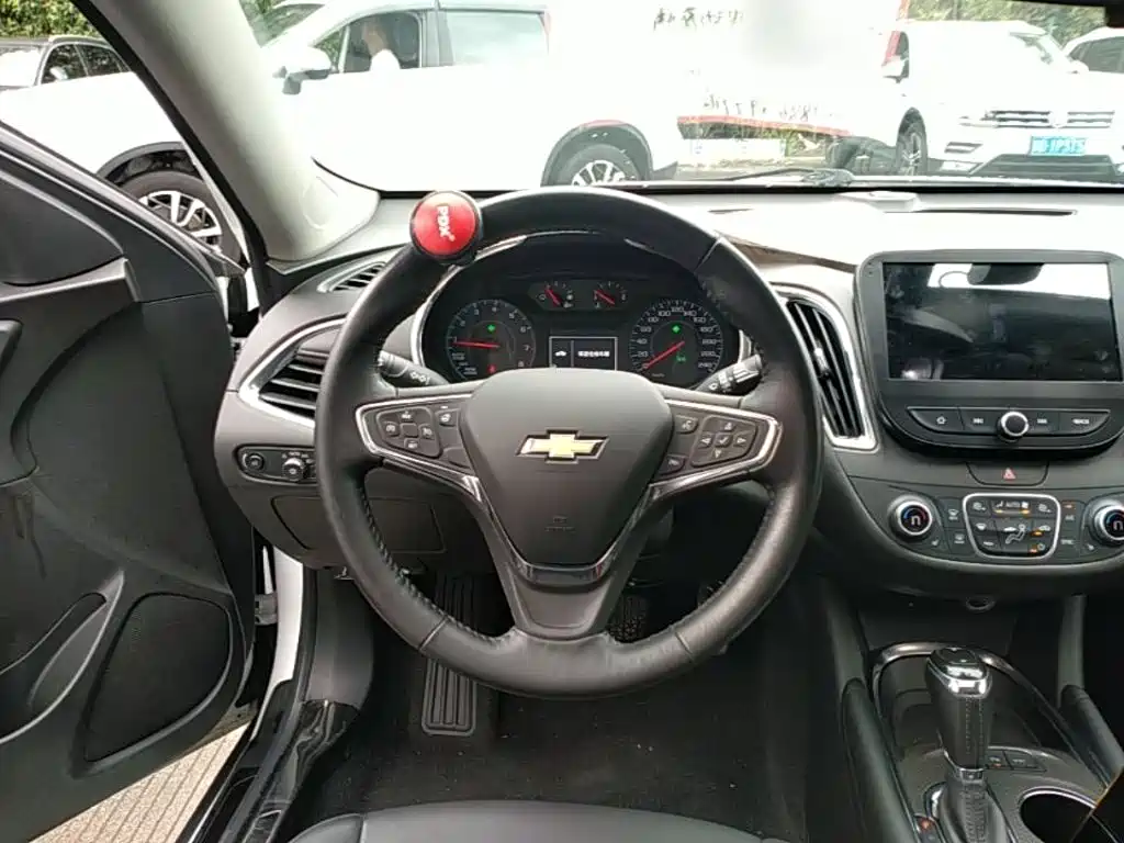 Chevrolet Malibu XL — миниатюра 11