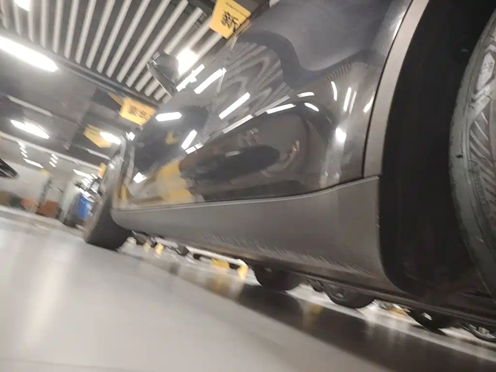 Tesla Model Y — миниатюра 22
