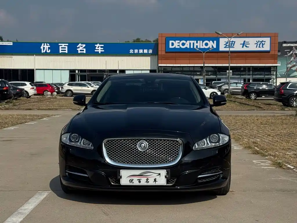 Jaguar XJ — миниатюра 2
