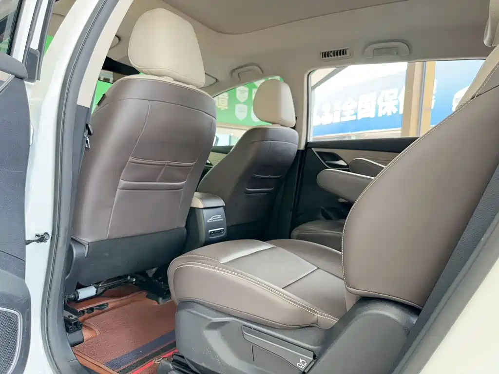 BYD MAX New Energy — миниатюра 17