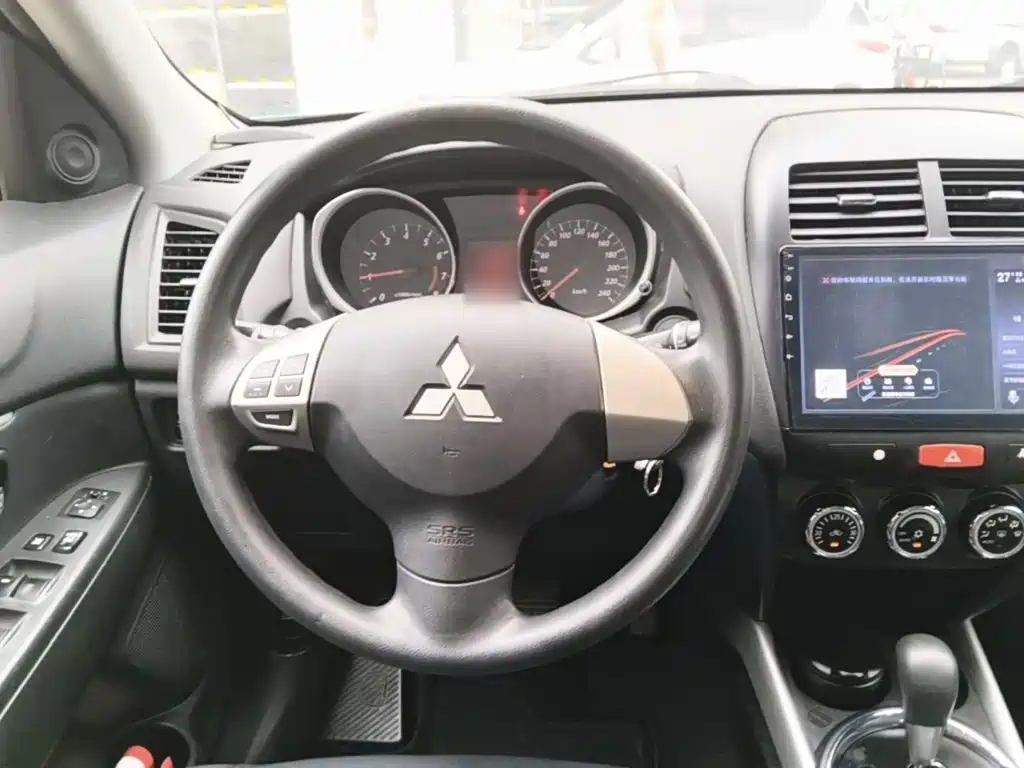 Mitsubishi ASX — миниатюра 11