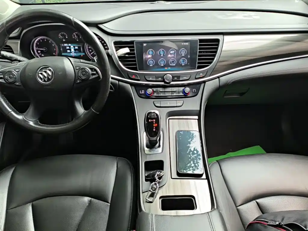 Buick LaCrosse — миниатюра 13