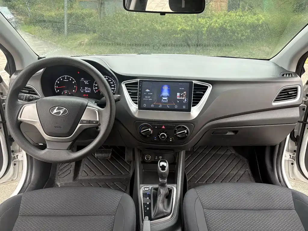 Hyundai Verna — миниатюра 8