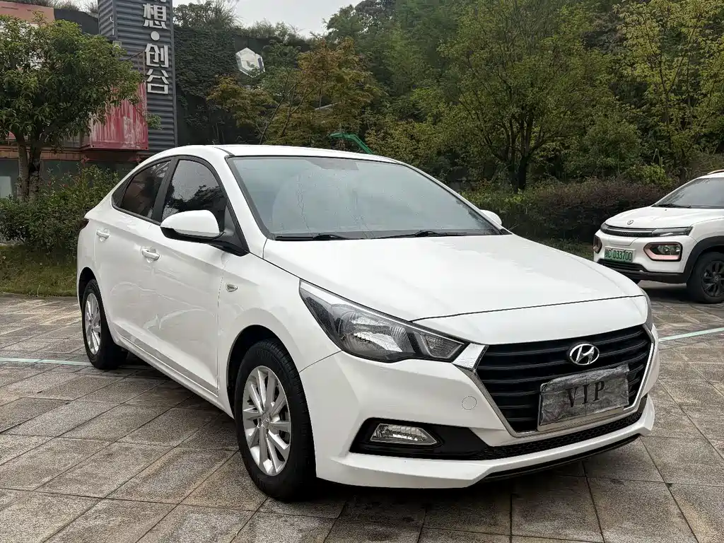Hyundai Verna — миниатюра 3